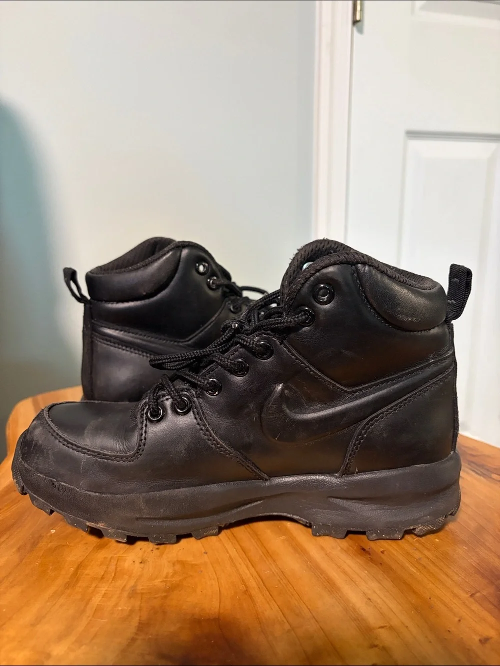 Nike Black Kids Rugged Leather Ankle Boot